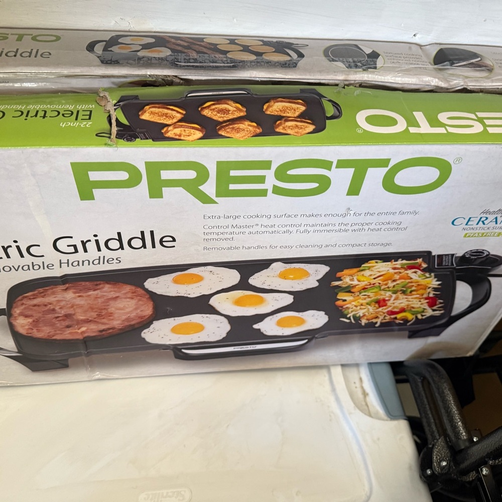 Presto Electric Griddle with Removable Handles